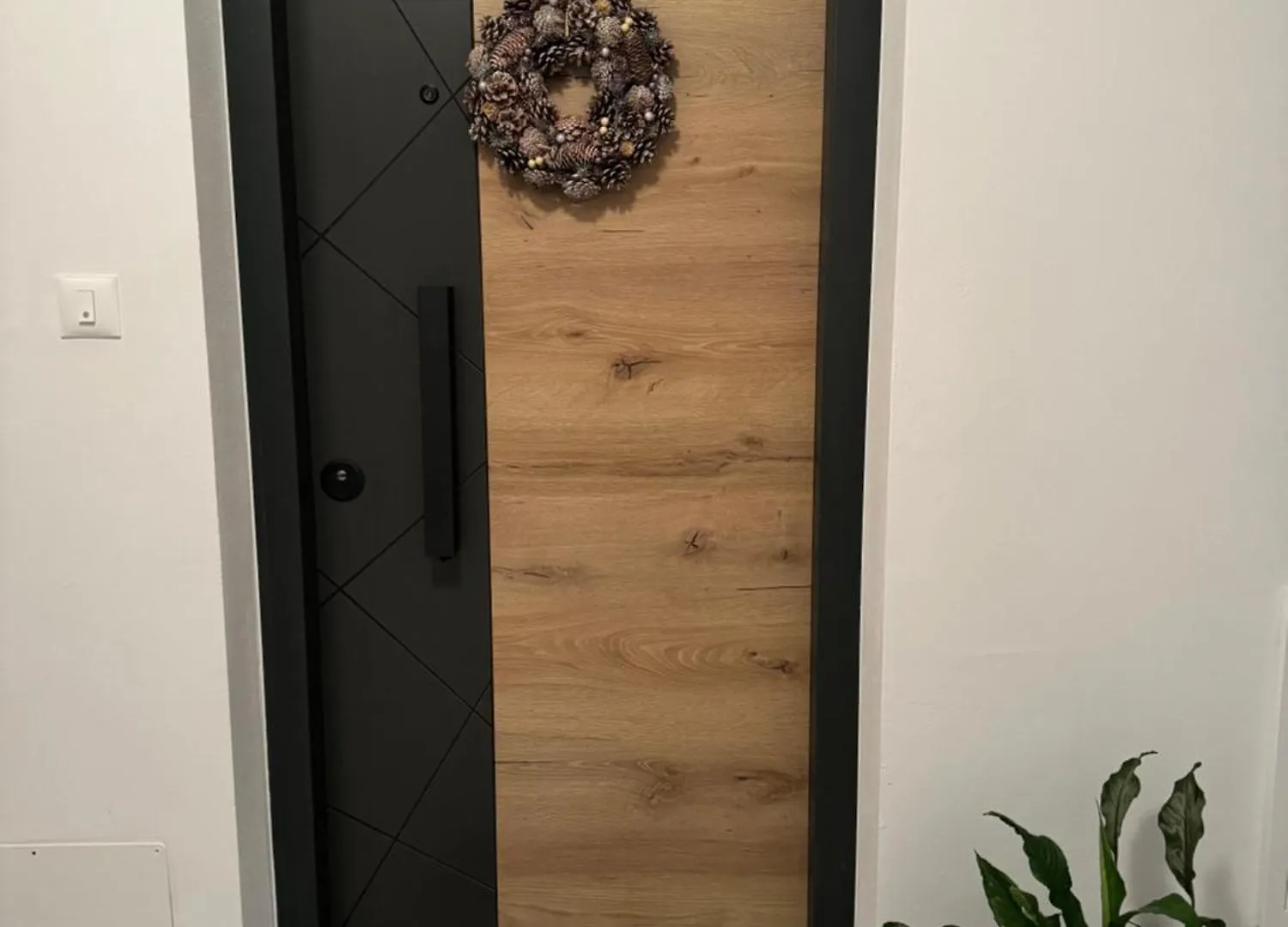 New Luxury Air-Conditioned Apartment, With Jacuzzi, Free Parking And Gardens Pula